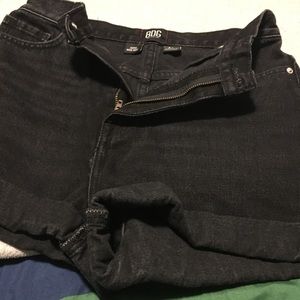 Mom High Rise Jean Short